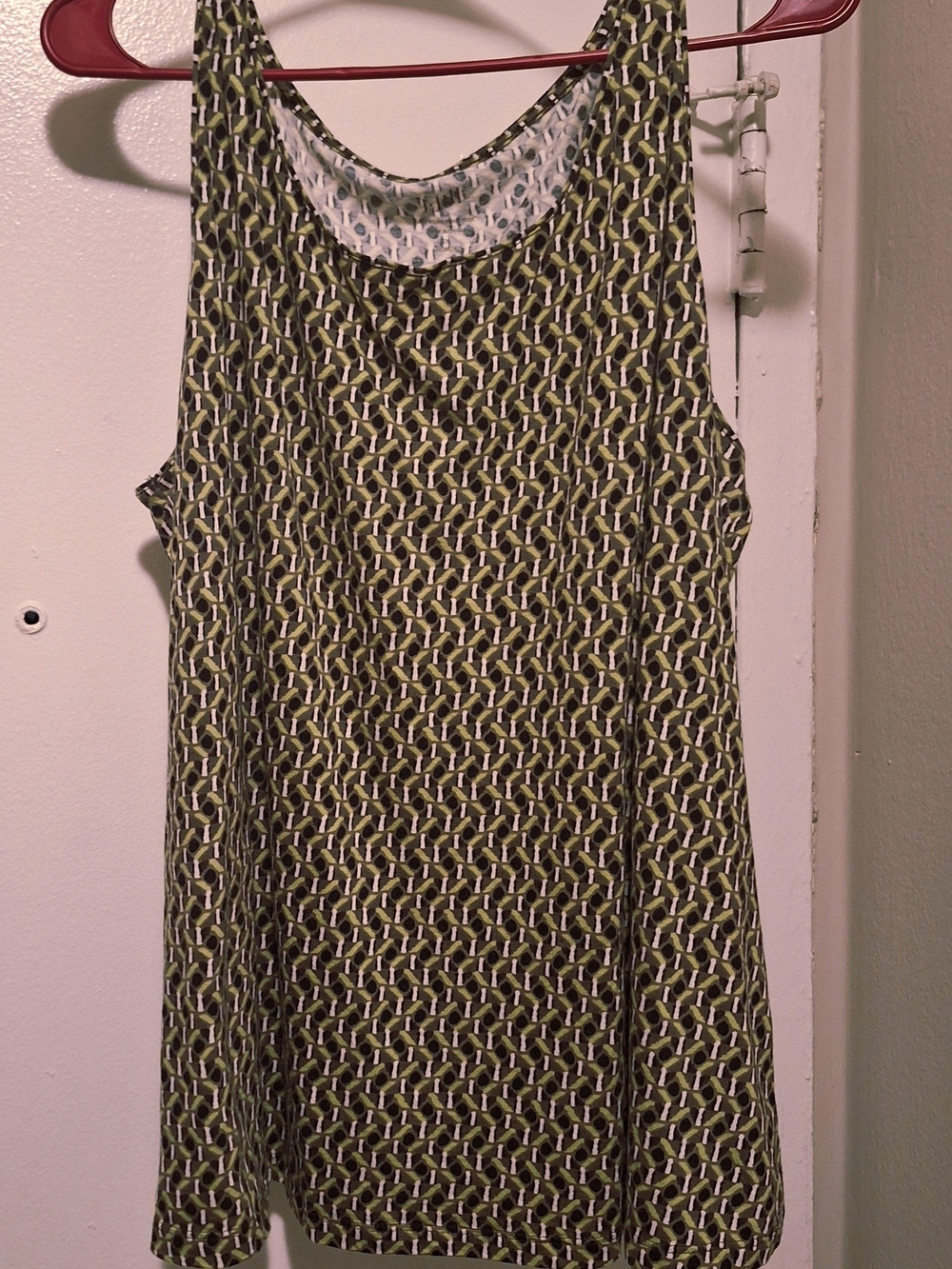 Sleeveless Olive Geometric Print Tank Top
